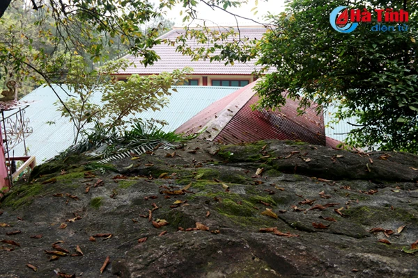 Photo: Độc đáo ngôi chùa nằm trong hang đá ở Hà Tĩnh