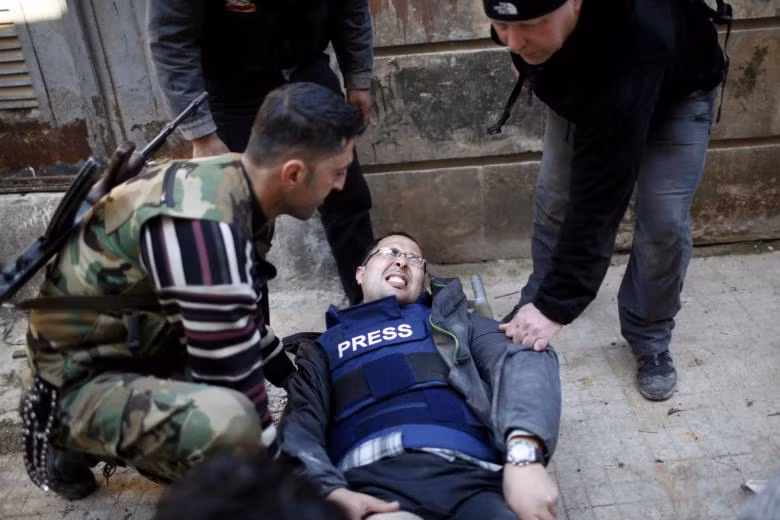 nguoi lam bao dan than tac nghiep qua loat anh cua reuters