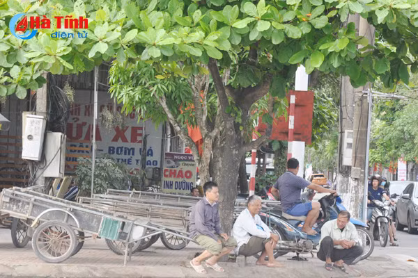 photo nhung nguoi lao dong ha tinh khong co ngay 1 5