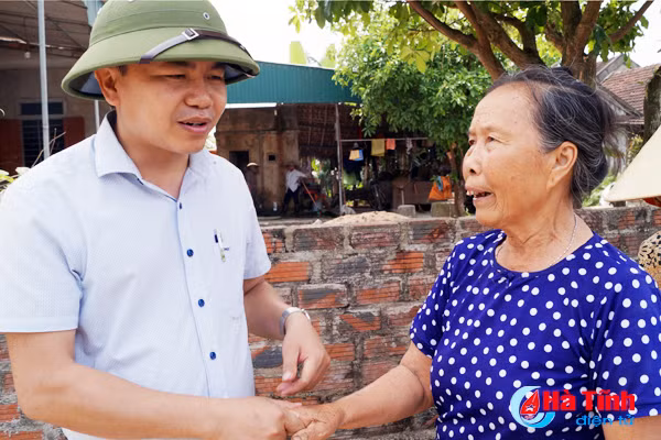 nong dan cam due ho hoi gop suc xay dung nong thon moi