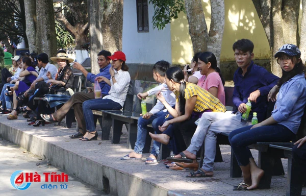 photo 3 ngay nghi le nga ba dong loc don hon 12 000 luot du khach