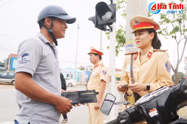 cong an tp ha tinh xu ly 8 truong hop vi pham nong do con