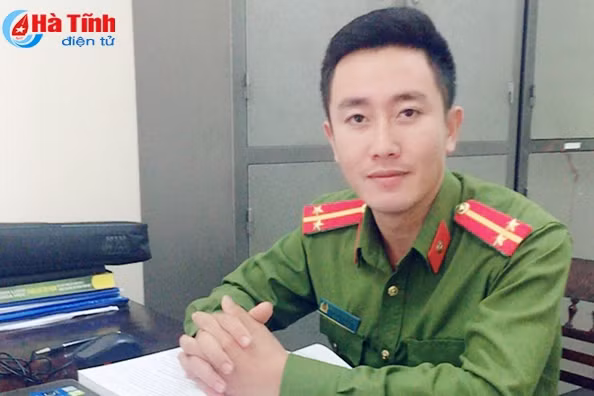 nhat duoc vang trung uy cong an ha tinh tim cach tra lai cho nguoi bi mat