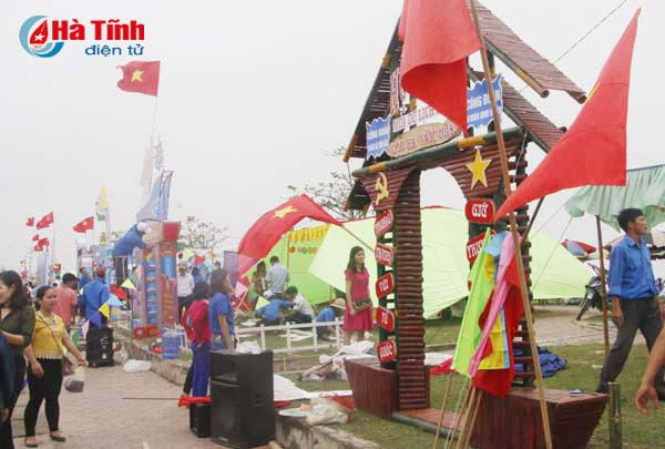 soi noi cac hoat dong khai truong du lich bien ha tinh nam 2018