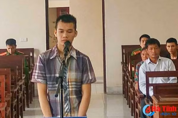 2 tien an tiep tuc lua ban cam xe may