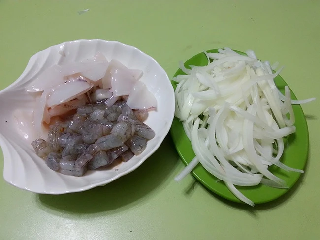 nghi le an nhieu thit ca roi me dai ca nha sup hai san thom ngot nhe bung