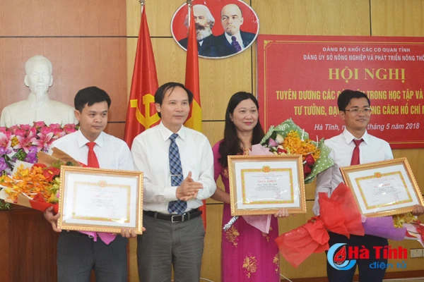 tuyen duong nhieu tap the ca nhan hoc tap va lam theo guong bac