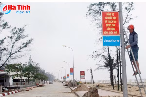 bien thach hai khoac ao moi don khach