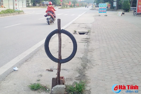 ho ga mat nap bay nguoi tham gia giao thong