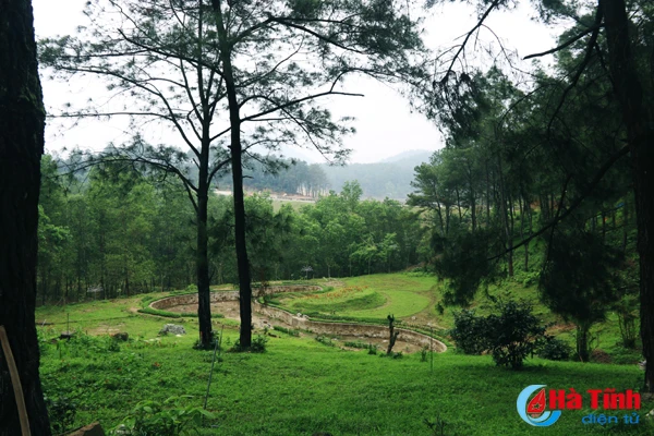 Photo: Độc đáo ngôi chùa nằm trong hang đá ở Hà Tĩnh