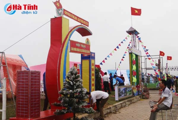 soi noi cac hoat dong khai truong du lich bien ha tinh nam 2018