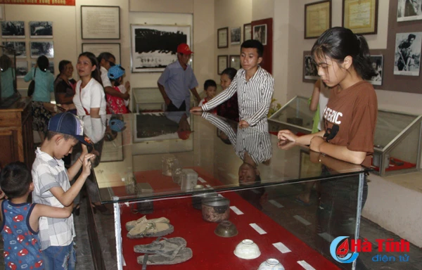 photo 3 ngay nghi le nga ba dong loc don hon 12 000 luot du khach