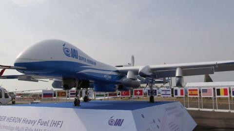 Máy bay không người lái IAI Super Heron của Israel israel khoe vu khi trong tinh hinh nong