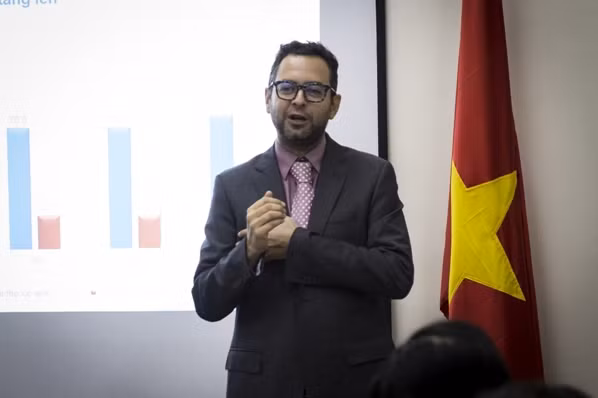 chuyen gia lao dong ilo ung ho viec tang tuoi huu tu tu