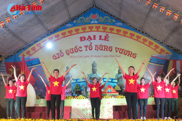 dac sac dem hoi tieng hat tu coi nguon