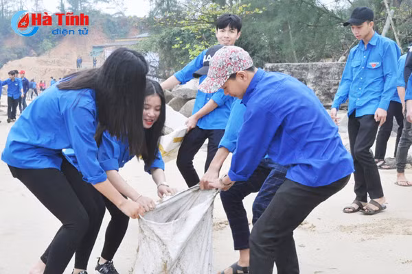 phat dong cuoc thi tim hieu 50 nam chien thang dong loc