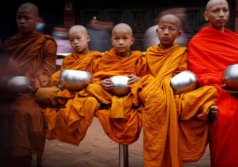 khong khi mung dai le vesak o khap noi tren the gioi