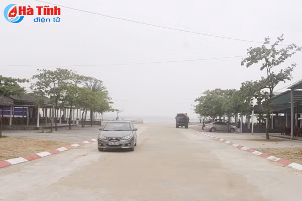 bien thach hai khoac ao moi don khach