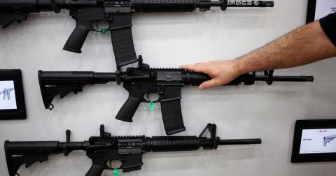 Súng bộ binh do Israel sản xuất cũng được nhiều nước ưa chuộng israel khoe vu khi trong tinh hinh nong