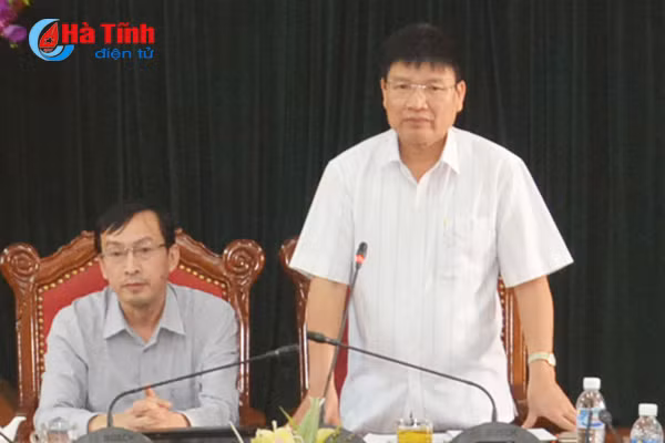 phoi hop tuyen truyen cac muc tieu nhiem vu cua thi xa hong linh