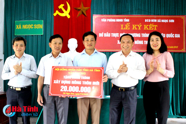 van phong hdnd tinh ha tinh ho tro xa ngoc son xay dung nong thon moi