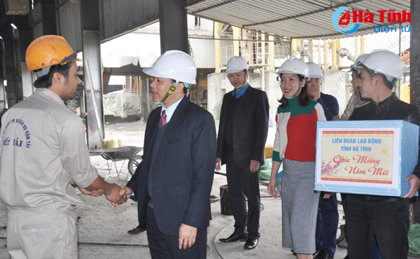 dong vien cong nhan thi dua san xuat dau nam