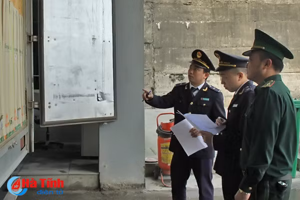 bien phong ha tinh bat 13 vu 18 doi tuong pham toi ve ma tuy