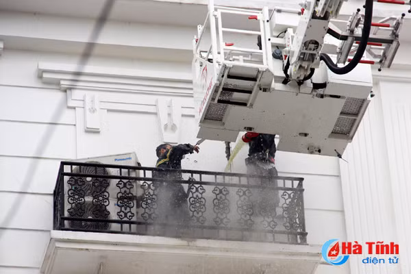 Toàn cảnh vụ cháy tại Karaoke Kingdom Club