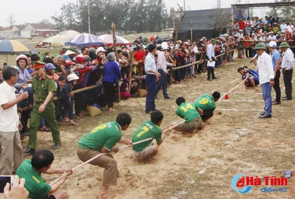 soi noi cac hoat dong khai truong du lich bien ha tinh nam 2018