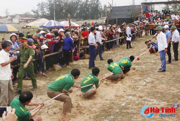 soi noi cac hoat dong khai truong du lich bien ha tinh nam 2018