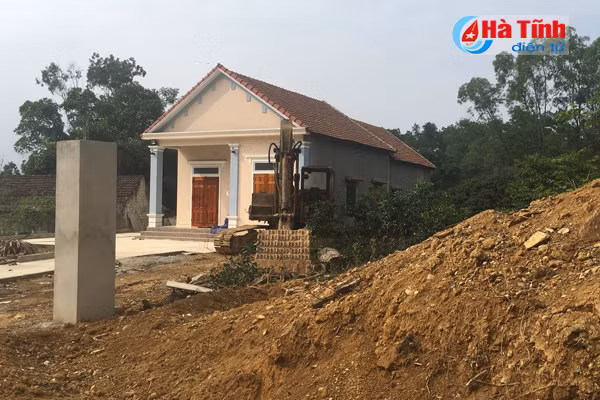 Chính quyền xã Thượng Lộc làm ngơ cho khai thác đất “lậu”?