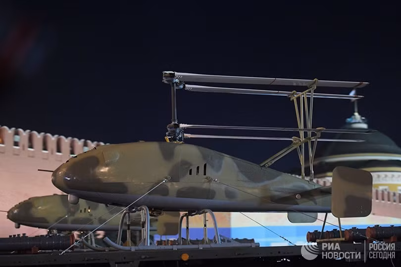 can canh dan vu khi toi tan dien tap duyet binh tai quang truong do