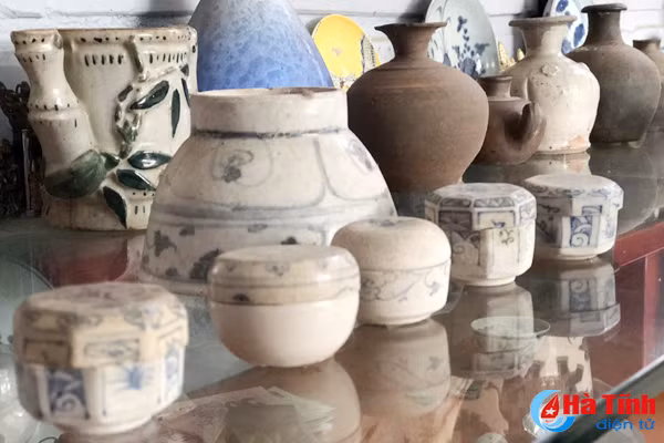 “Choáng ngợp” trước kho tàng đồ cổ vô giá ở TP Hà Tĩnh