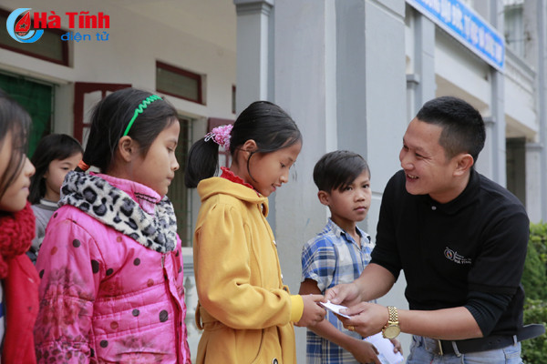 buc anh nho y nghia lon den voi tre em vu quang