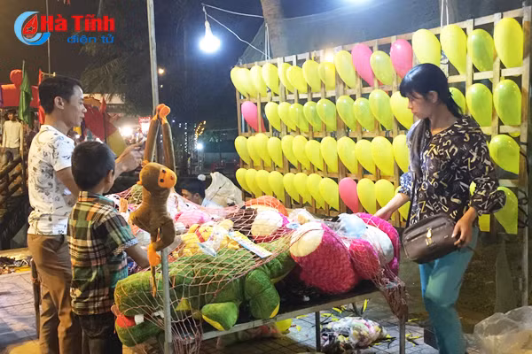 du khach duoc dam bao an toan khi den voi bien ha tinh