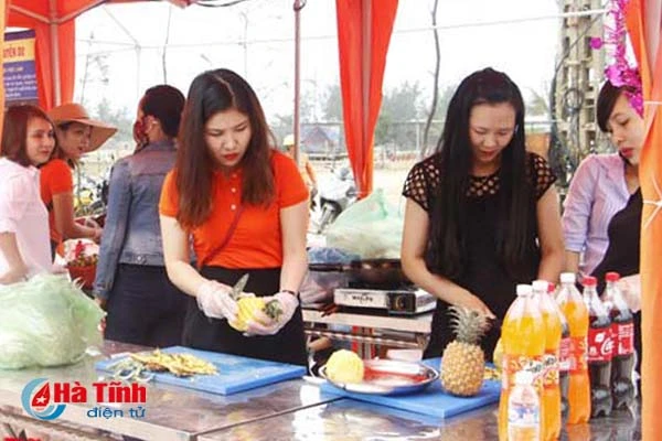 soi noi cac hoat dong khai truong du lich bien ha tinh nam 2018