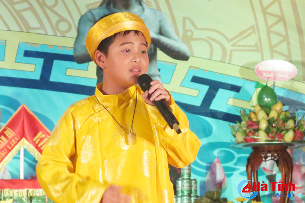 dac sac dem hoi tieng hat tu coi nguon