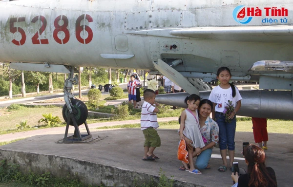 photo 3 ngay nghi le nga ba dong loc don hon 12 000 luot du khach