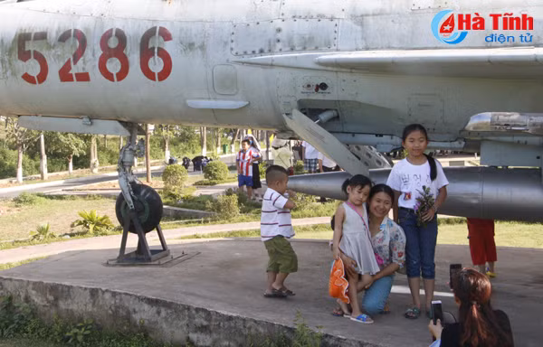 photo 3 ngay nghi le nga ba dong loc don hon 12 000 luot du khach