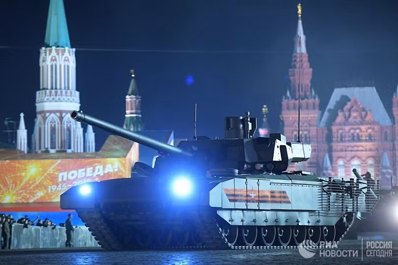 can canh dan vu khi toi tan dien tap duyet binh tai quang truong do