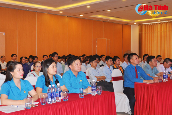 cong doan cac khu kinh te ha tinh ton vinh 23 lao dong gioi