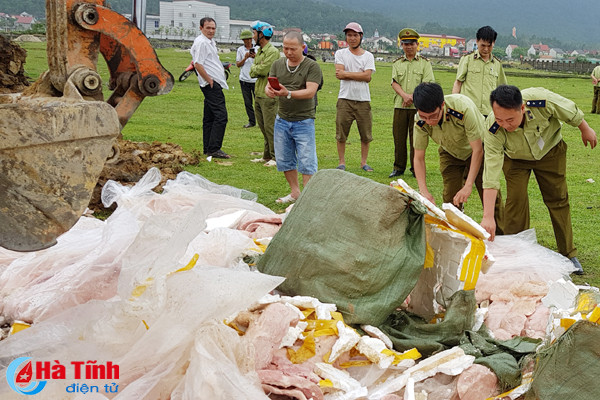tieu huy 5 000 kg nam vu lon khong ro nguon goc