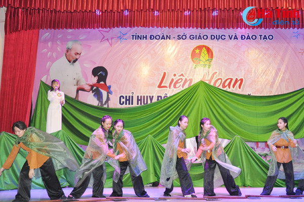 13 chi huy doi gioi cap tinh duoc trao thuong
