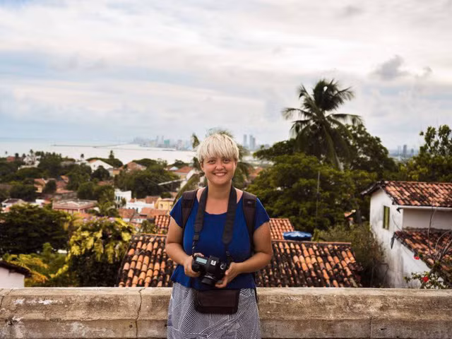 nu nhiep anh gia di khap the gioi de ghi lai ve dep cua nguoi phu nu