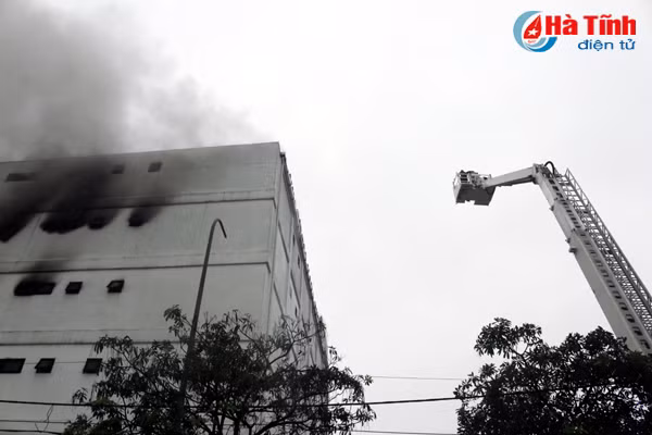 Toàn cảnh vụ cháy tại Karaoke Kingdom Club