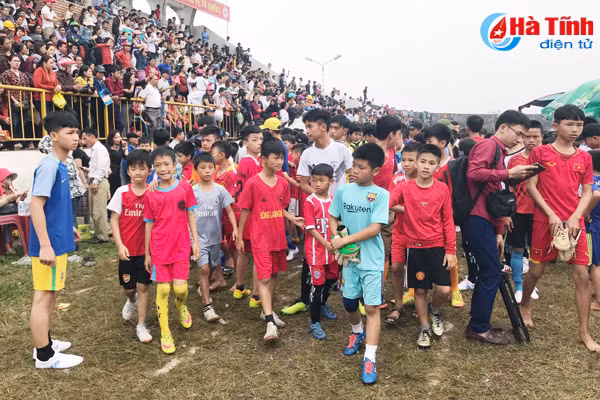 PVF tuyển sinh khóa 12 tìm kiếm tài năng bóng đá trẻ