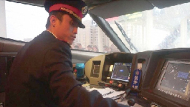 Trung Quốc tuyên bố thành công việc theo dõi não bộ của công nhân viên ảnh 3 trung quoc tuyen bo thanh cong viec theo doi nao bo cua cong nhan vien