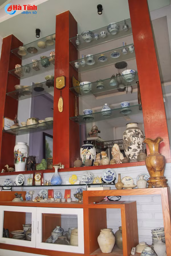 “Choáng ngợp” trước kho tàng đồ cổ vô giá ở TP Hà Tĩnh