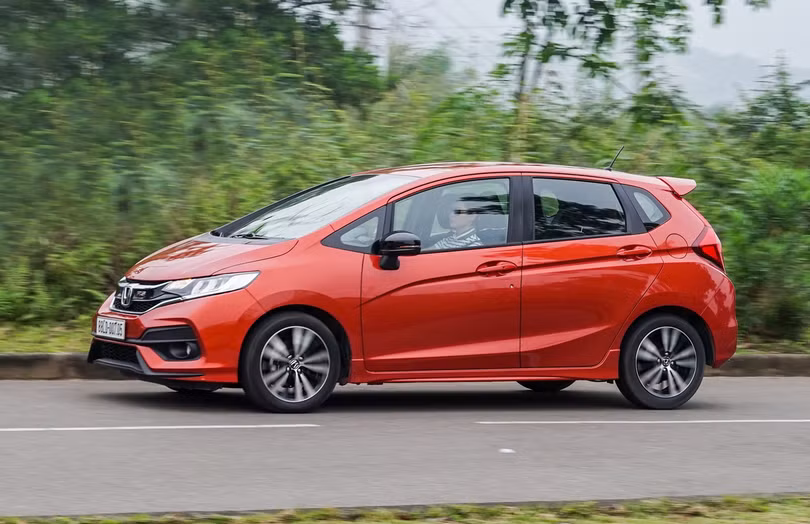honda jazz xe nho nhieu tien ich