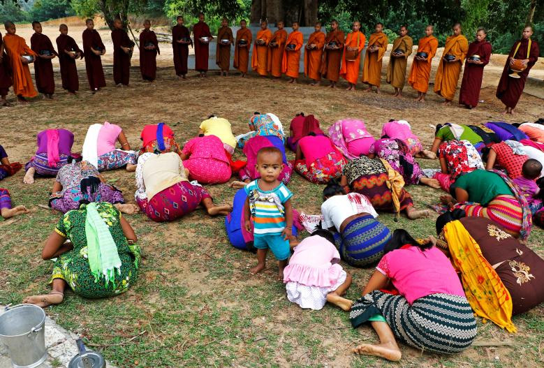khong khi mung dai le vesak o khap noi tren the gioi